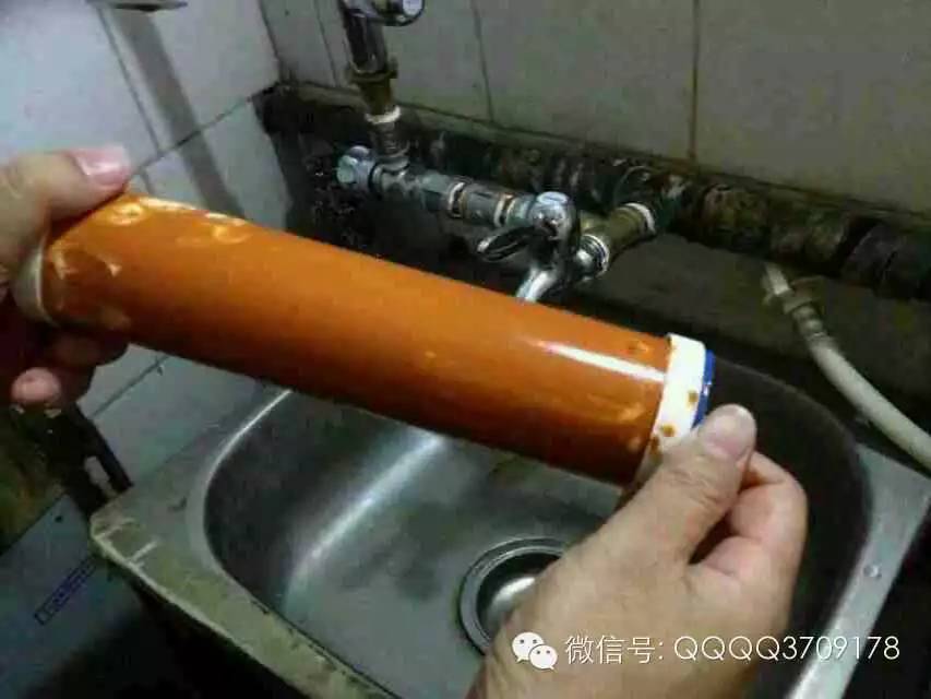 净水器配件与乳化玻璃用途的对比研究